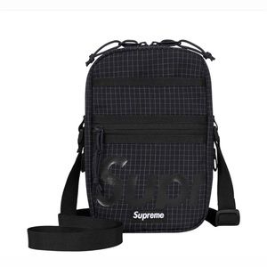 Supreme Shoulder Bag- Black